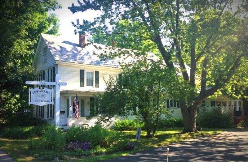 Carriage Barn Inn Keene Exterior foto